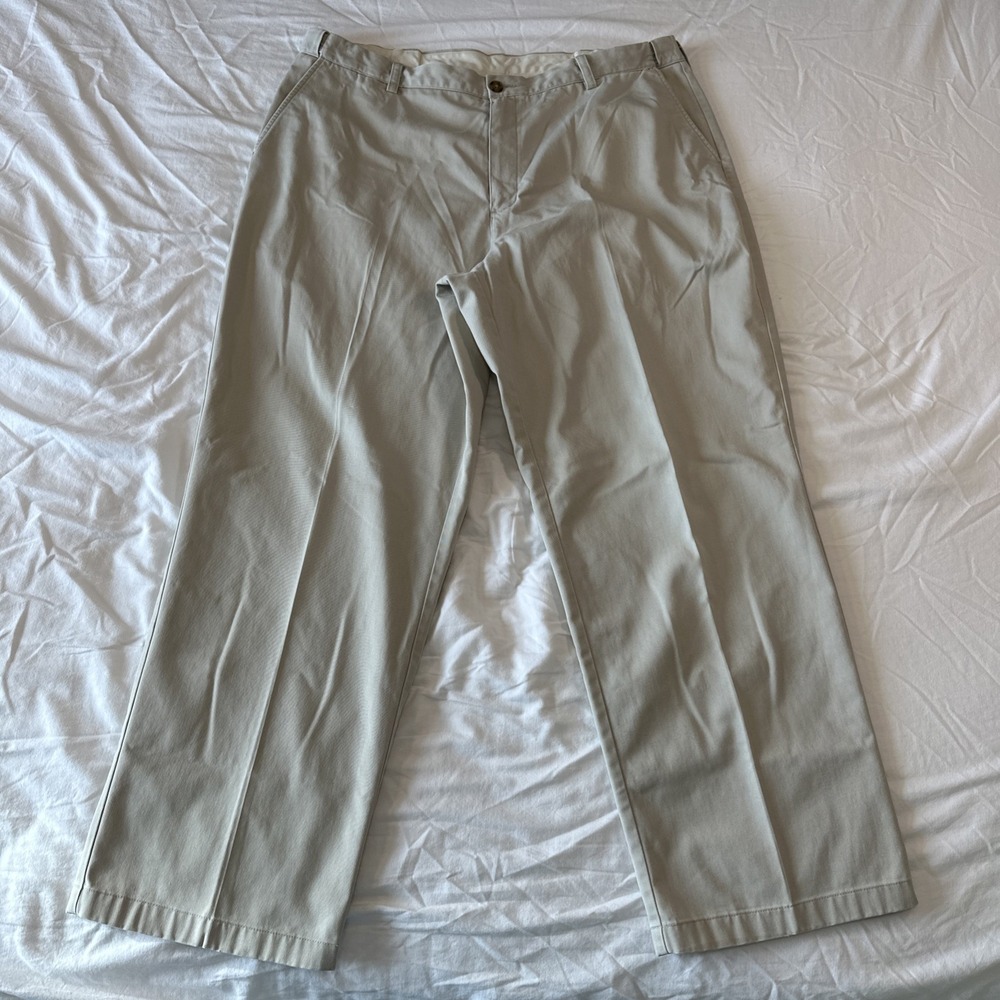 LL Bean Double L Chinos Hidden Comfort WF Pants Mens 42x30 Khaki Natural 245698